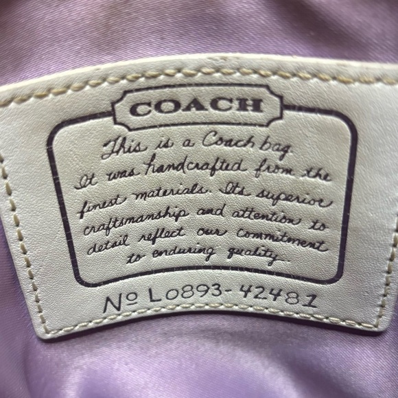 COACH 42481 SIGNATURE PATCHWORK SWINGPACK White Grey Silver - Picture 11 of 13